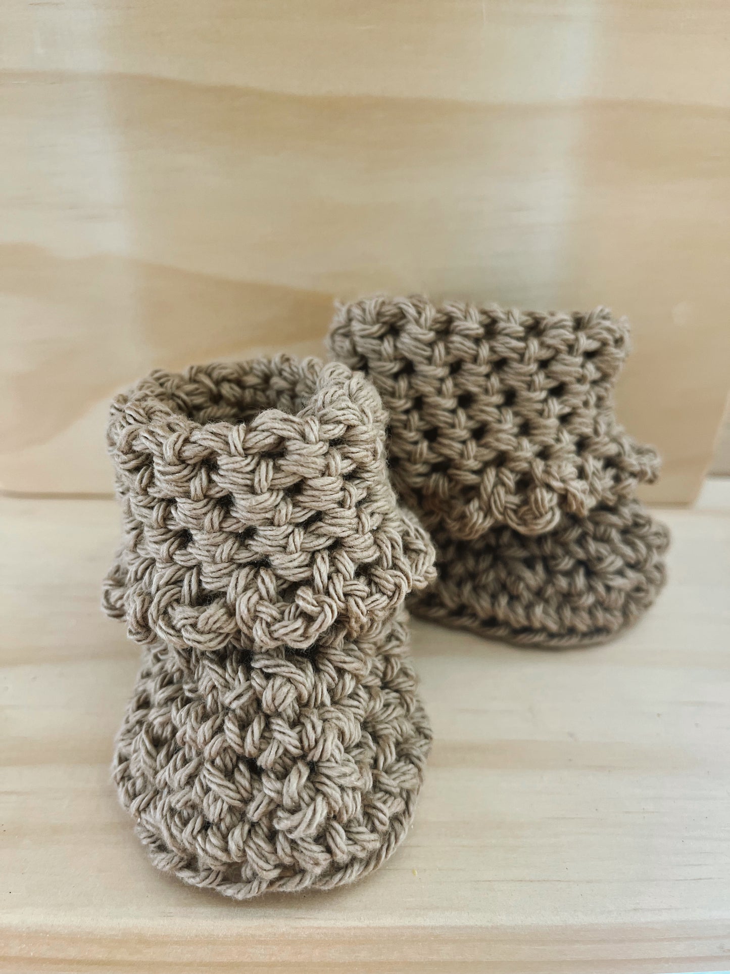 WINNIE ruffle booties in Mocha