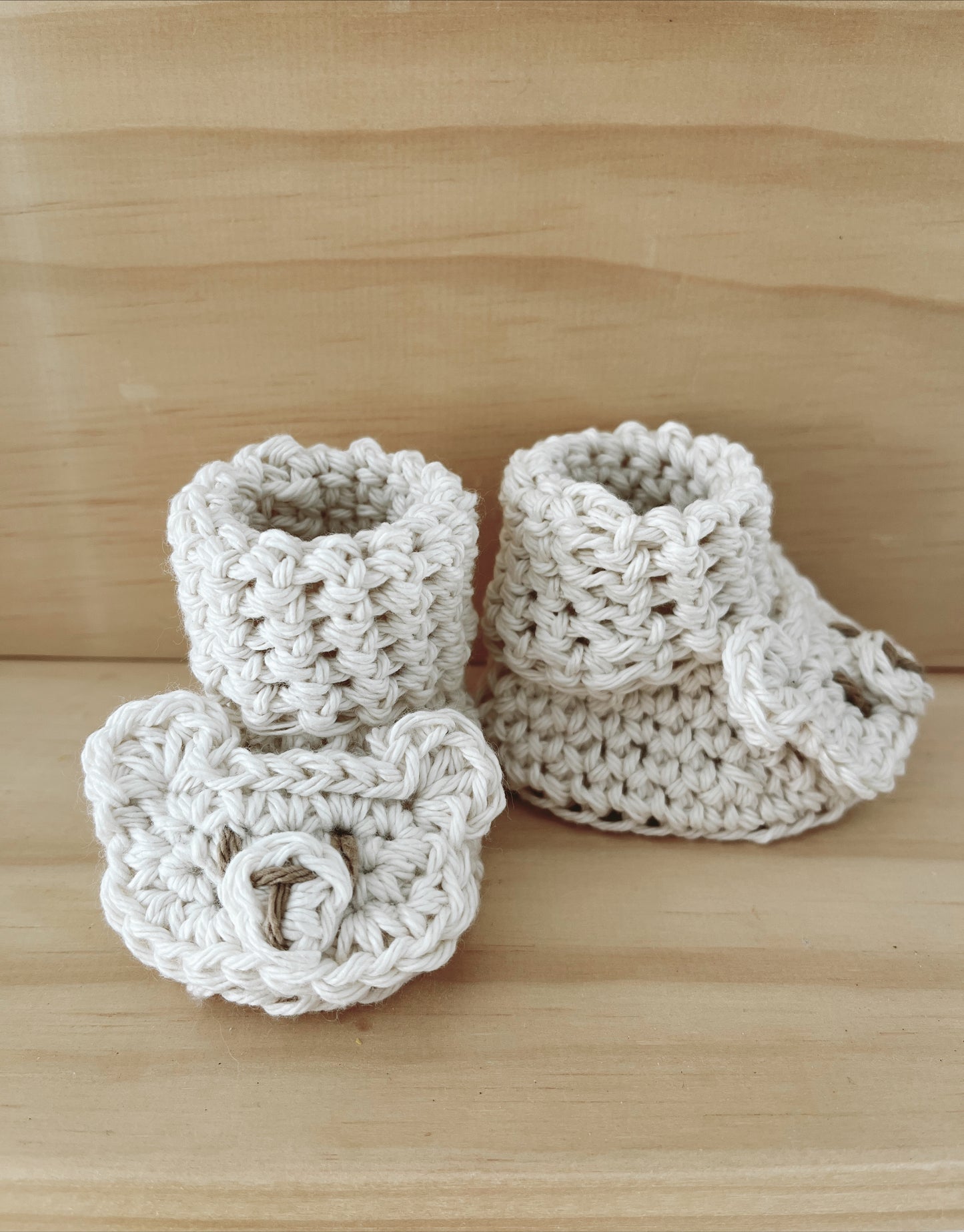 SUTTON booties in Oat